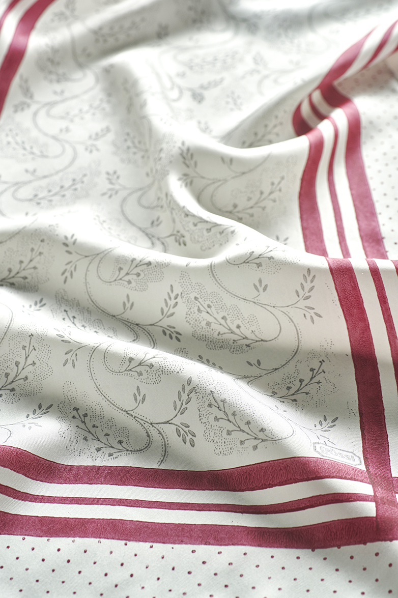 Hand-printed shawl - Image 3