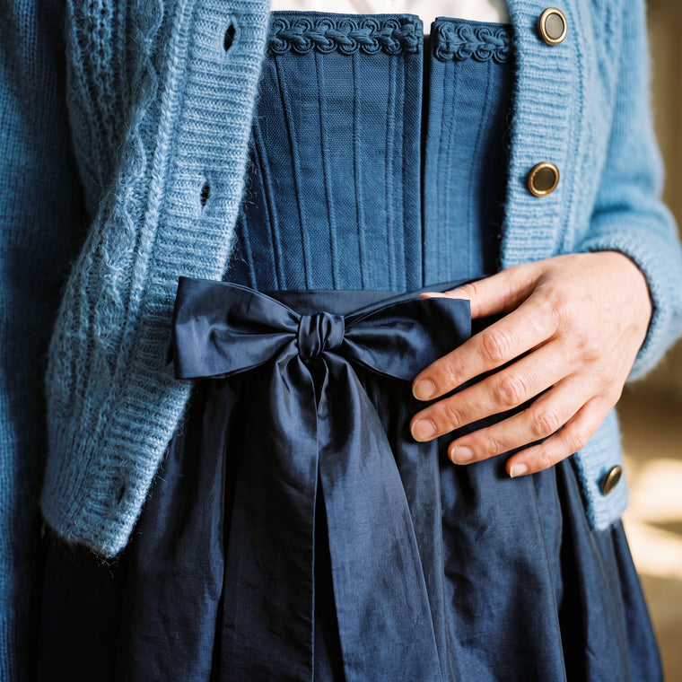 Which apron suits which Dirndl?