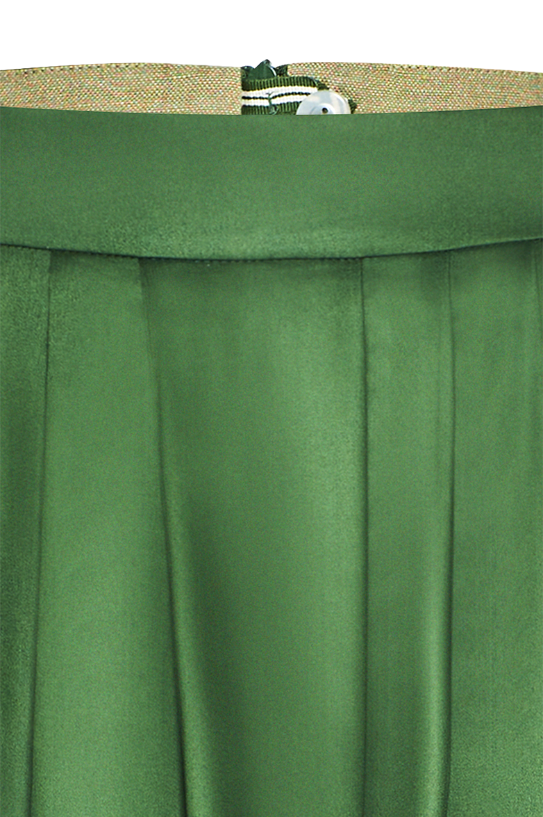 Beautiful pleats - Image 6