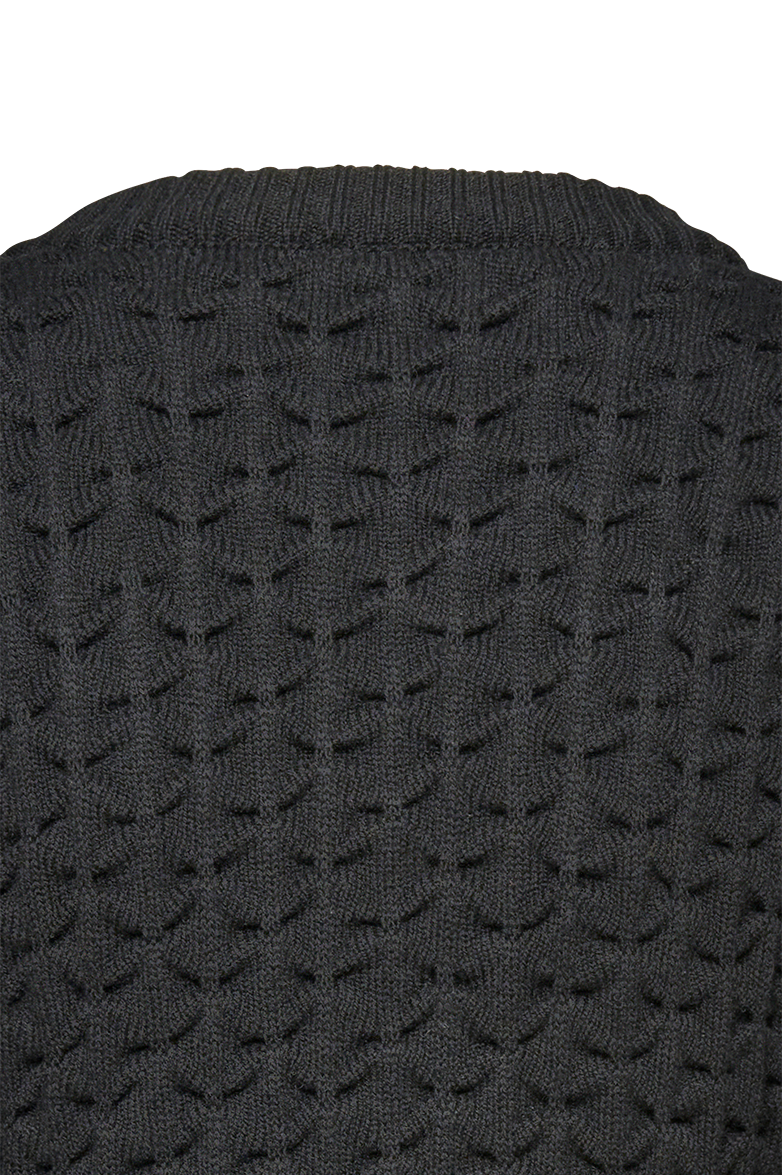 Derived from smocking - Image 5