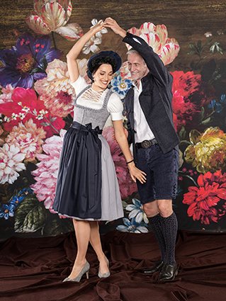 Dirndl with Henndorfer ruffle - Image 9