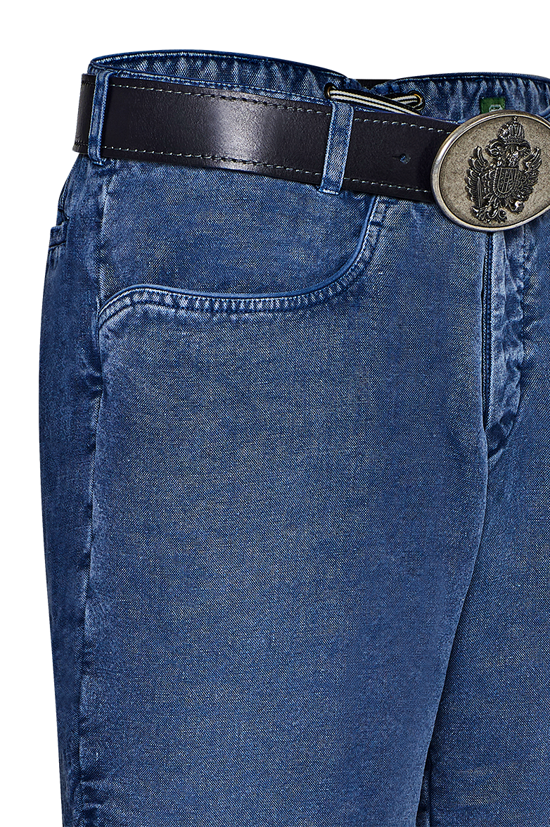 Refined and restrained - Image 4