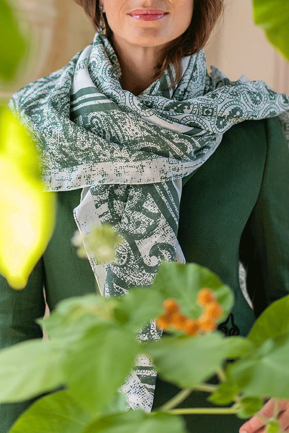 Flowing shawl - Image 5
