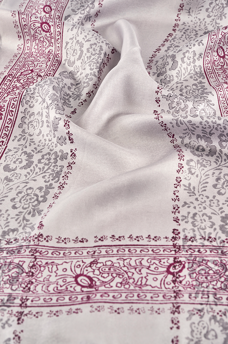 Hand-printed shawl - Image 3