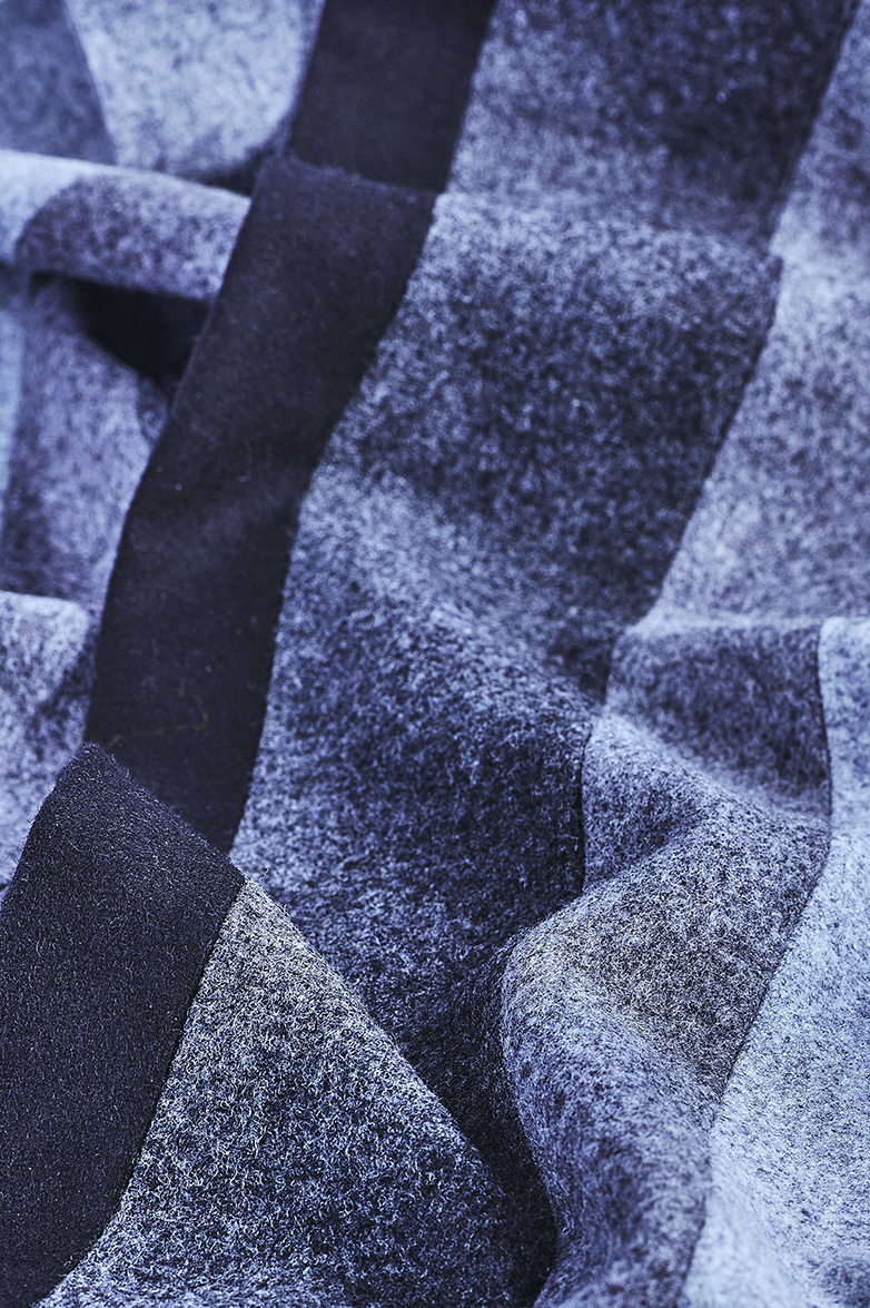 Original Gössl Loden shawl - Image 3