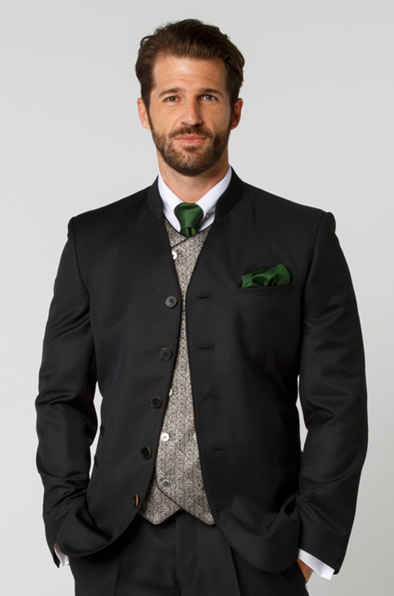 Man of the world - Image 3